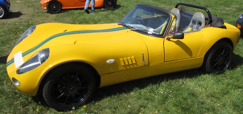 Standard body with doors, full windscreen and Le Mans bonnet